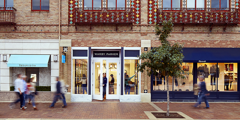 Strolling through the Country Club Plaza: A crucial stop in Kansas City's holiday shopping journey.